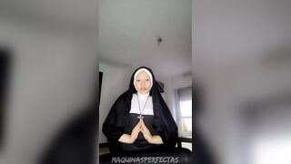 NUN SOR RITA GIVES A BLOWJOB ON XHAMSTER