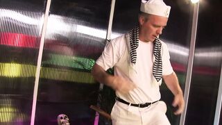 Classic lady let this man blow her mind out