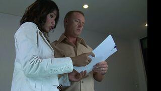 Erstes Sextape mit der thailaendischen Dr. Schlampe