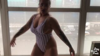 Valentine Day public booty twerk flashing