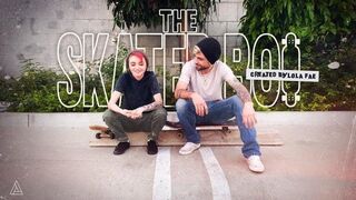 MODEL TIME - Genderfluid Skater Bangs His Hot Instructor