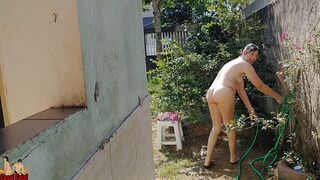 The delivery boy caught my wife taking a shower naked outside