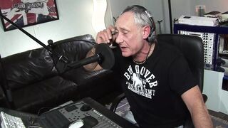 Love triangle with Paige Fox and Cindy Behr are MILFs with