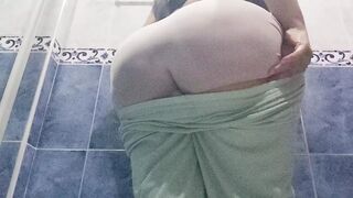 THEY DISCOVER A CAMERA THAT CAPTURES A WOMAN IN A PUBLIC BATHROOM NUDE