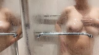 Caught my busty stepsister in shower