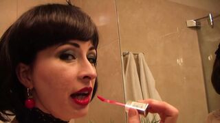 Vintage Styled Kinky Woman