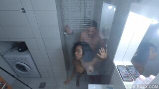 BLACK MILF DESTROYED IN SHOWER - INTENSE SEX WITH WITH BOOTY EBONY KIKI MINAJ